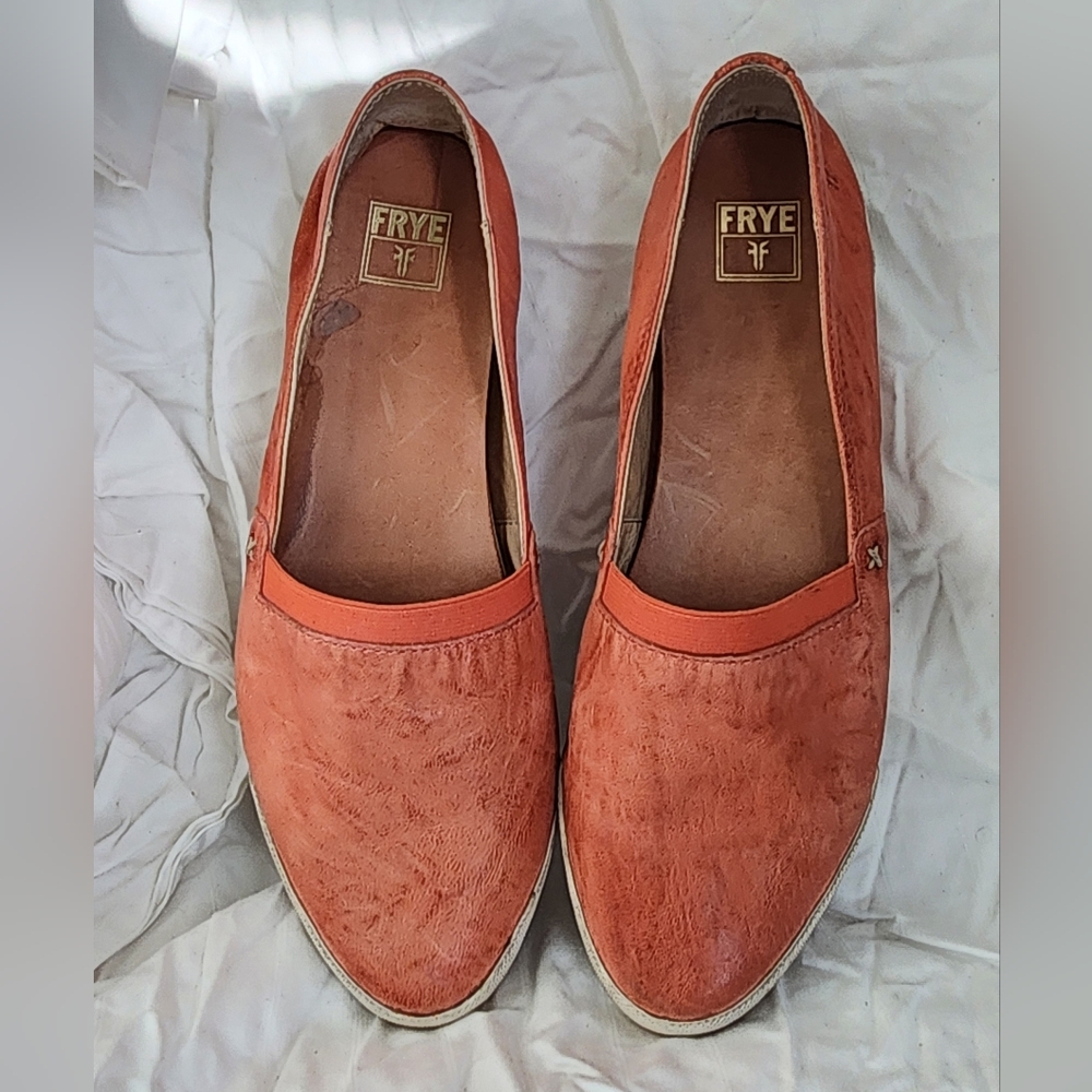 Frye Melanie Slip on